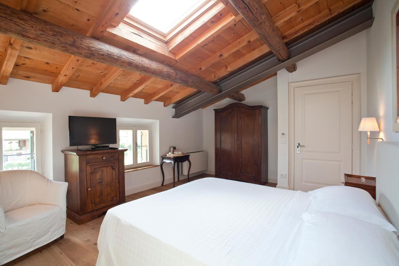 Relais Corte Guastalla Apartments Sona Exterior photo
